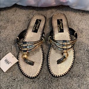 3/$10💕Gold & black jewel sandals